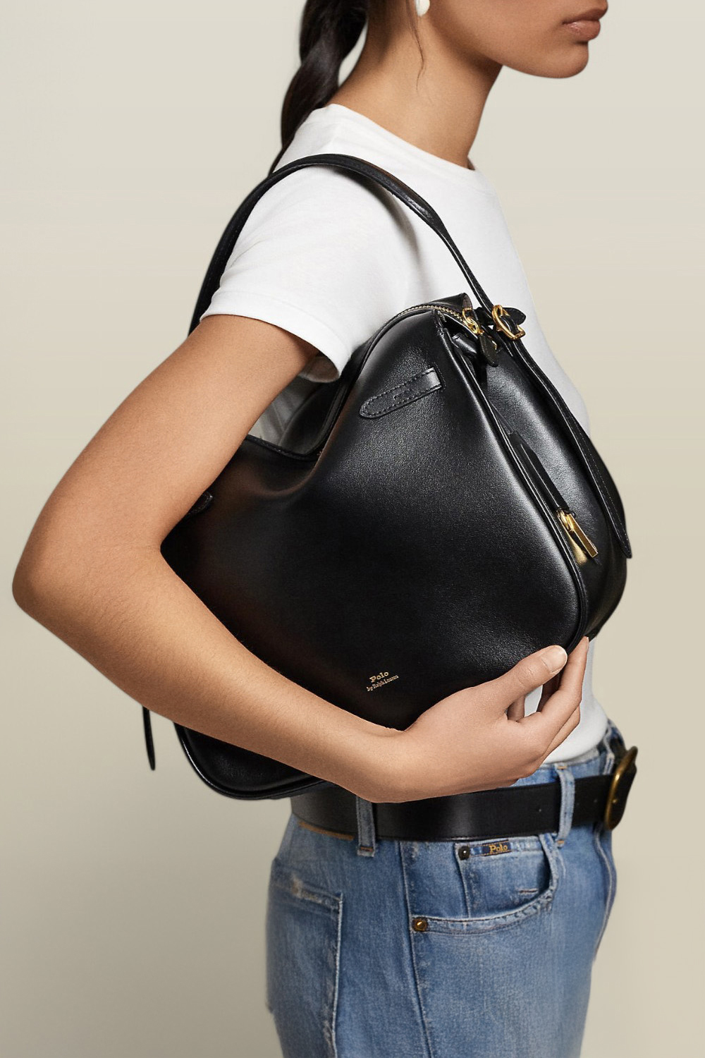 תמונת כל הלוק של תיק